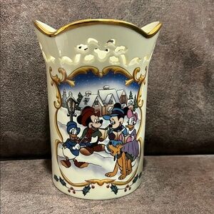 Lenox Disney Mickey and Minnie and friends. 6in tall by 3 1/2in wide vase.